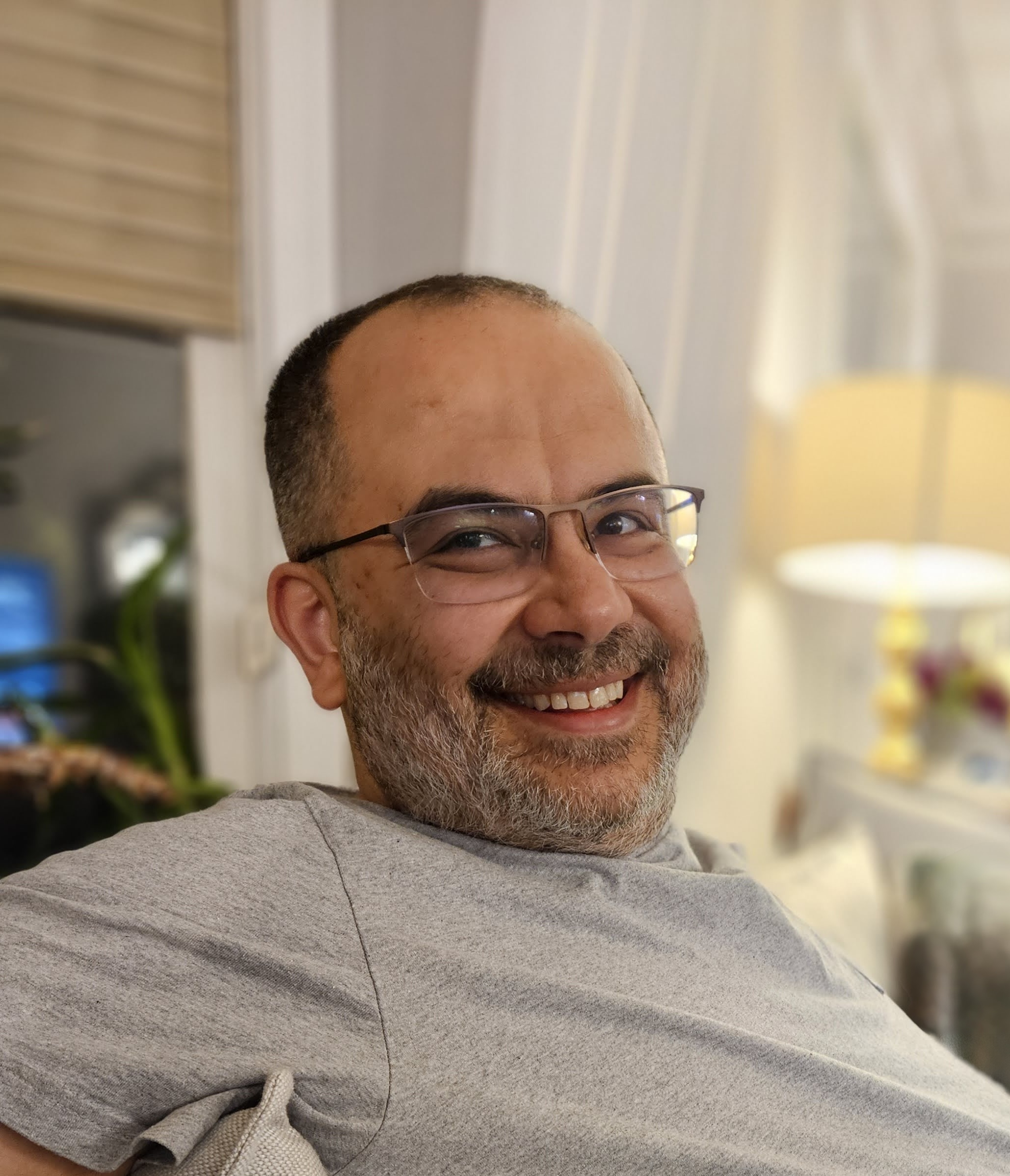 Mo's Profile Picture